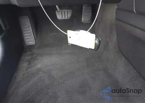 2015 Ford Mustang V6 z USA, uszkodzony, nr VIN 1FATP8EM0F5330497